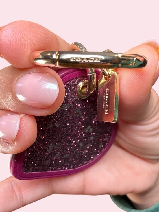 Coach Pink Heart Bag Charm Keychain Glitter Leather Hangtag Gold Barbiecore - Picture 3 of 3